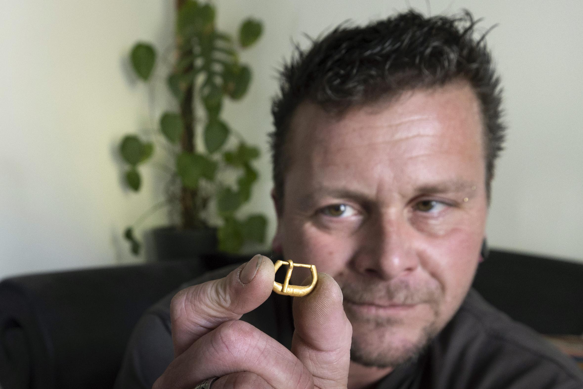 Nog geen driekwart jaar na aanschaf van detector mag Denny uit Elsloo zich al gouddelver noemen